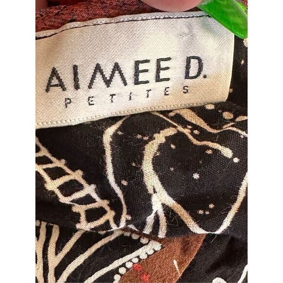 Aimee D Petites African Safari Animal Print Button Down Cropped Blouse - Picture 3 of 6